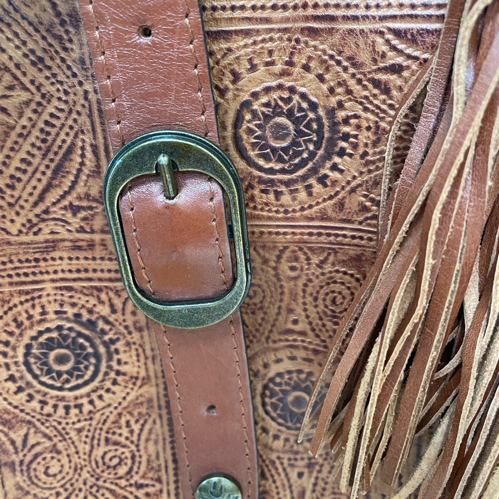Patricia Nash_Nice purse including storage bag.